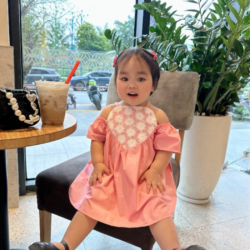 DL24 Váy Cho Bé Gái Diệu Linh Shop Kids - Váy Bé Gái Thiết Kế kiểu trễ vai hình tim ren trước kèm dây Xinh Cho Con Yêu