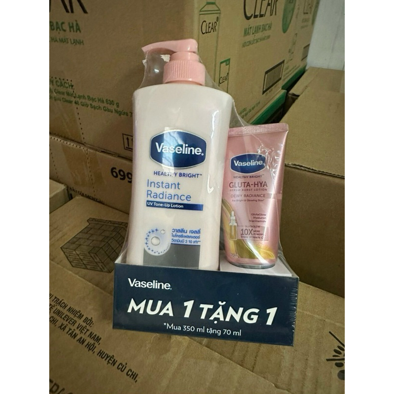 Sữa dưỡng thể da sáng tức thì Vaseline 350ml/chai tặng