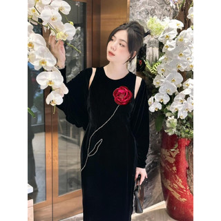 Váy nhung xuông sát nách/hai dây đính hoa đỏ