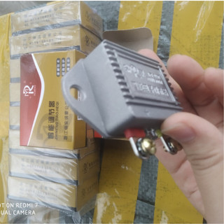 Tiết chế 2 dây, IC 2 dây vỏ đỏ, tiết chế máy phát điện ô tô điện 12v và 24v.