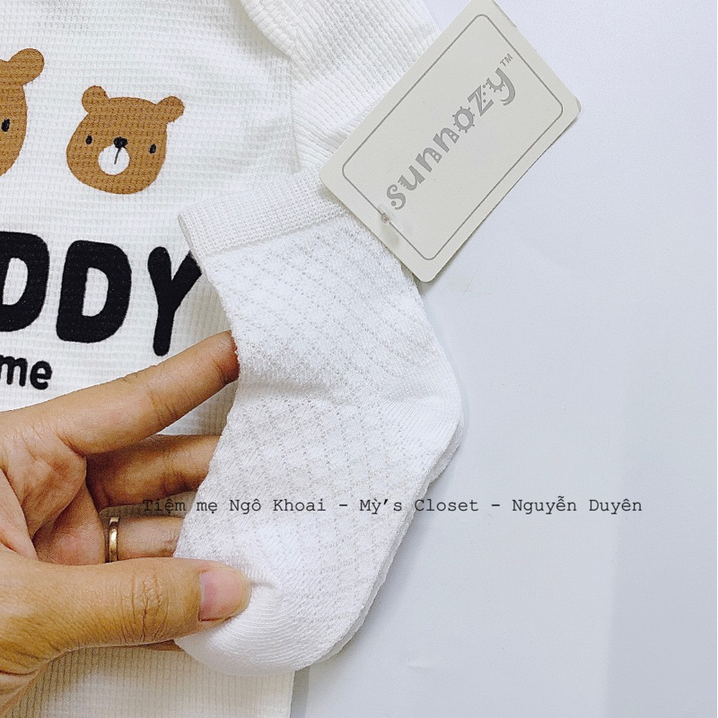 [MD20]🐻SIÊU PHẨM SUNNOZY🐻Set 3 món body chip kèm mũ xinh và tất trắng cho bé