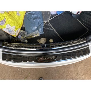 Ốp chống trầy cốp trong, ngoài xe Hyundai Accent đời 2018 - 2020, 2021-2023, 2024-2025 Vân TITAN cao cấp, sáng bóng