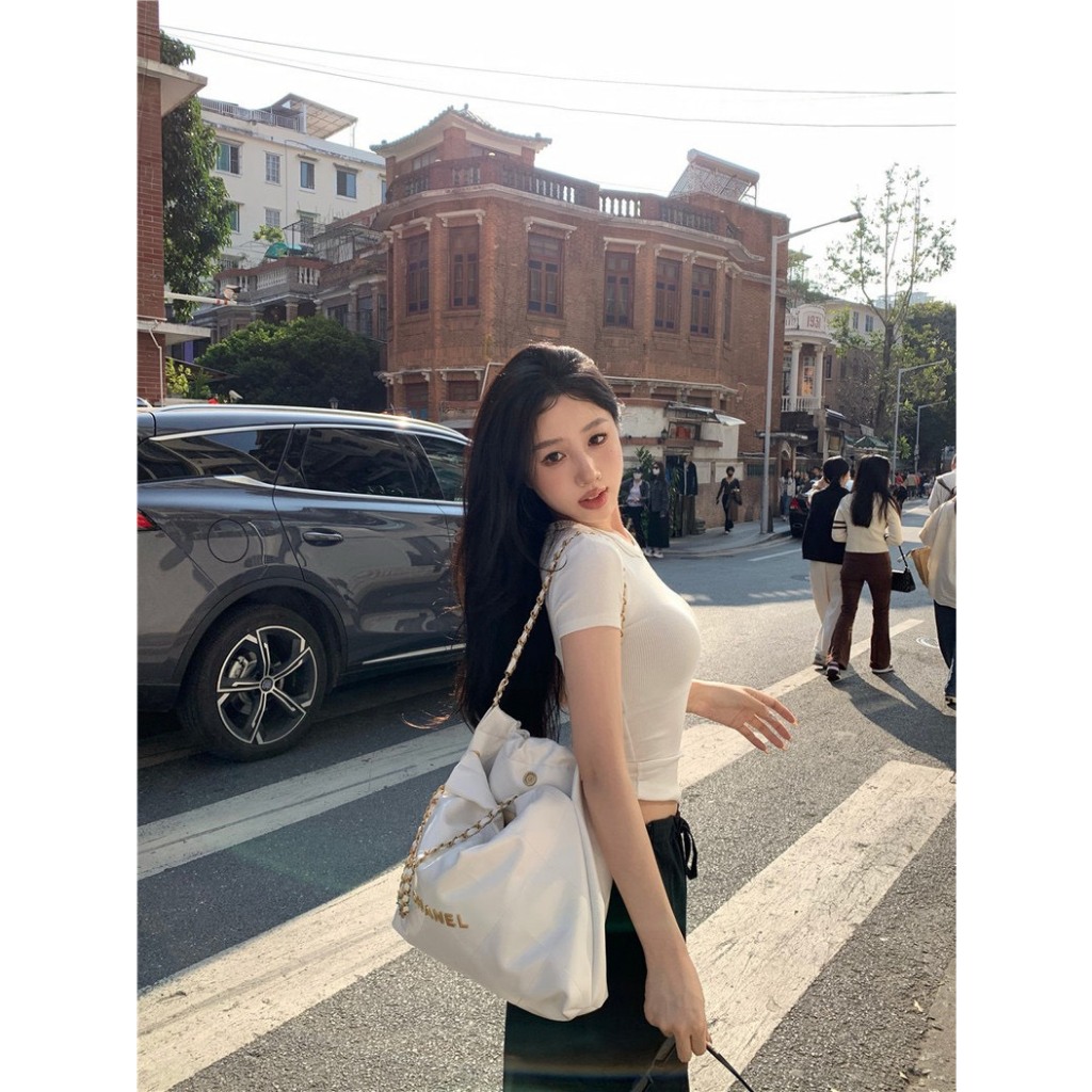 (CÓ SIZE) Áo Croptop Tay Ngắn RANSHI Thiết Kế Cổ Tròn Hai Màu Đen Trắng Style Basic Dễ Phối Đồ Chất Thun Tăm Mát - RA218