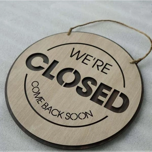 Bảng gỗ treo cửa hàng Open Closed trang trí quán 2 mặt có dây treo
