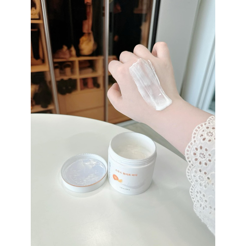 Kem body Narci Natural smooth white body giúp dưỡng trắng da,200g - hạn 2028 Hàn Quốc  IS130