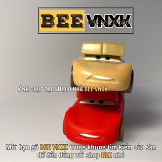 Mô hình Xe đổi màu Car Disney Pixar theo nhiệt độ nóng, lạnh hãng Mattel xuất dư, không hộp BEE VNXK