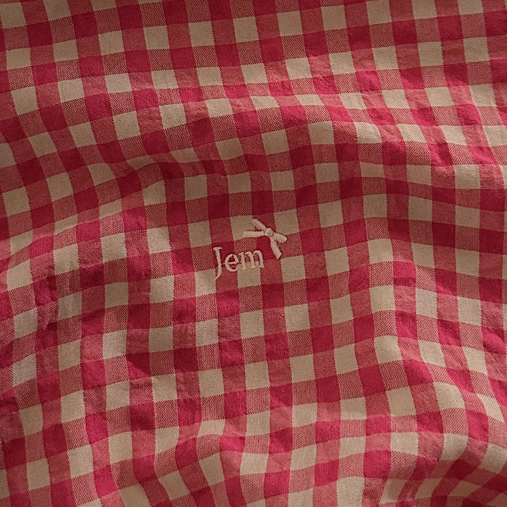 Đỏ ruby to