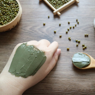 Mặt Nạ Tảo Biển Xanh Nhật Bản Dưỡng Ẩm Trắng Da Mịn Màng Se Khít Lỗ Chân Lông Mờ Thâm Nám Da 120g