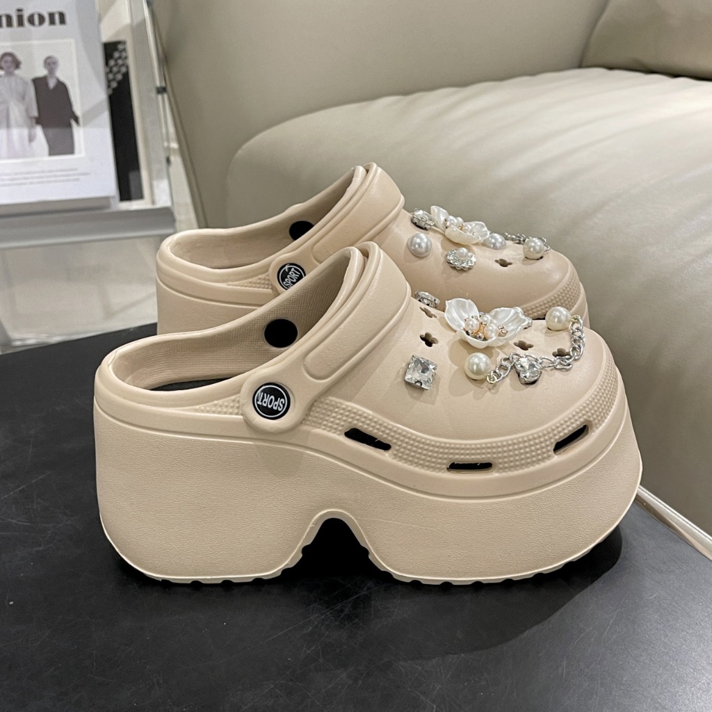 Dép sandal nữ đế cao 7cm đính kèm nhiều sticker dễ thương có lỗ thoáng khí(Mã 1288) | BigBuy360 - bigbuy360.vn