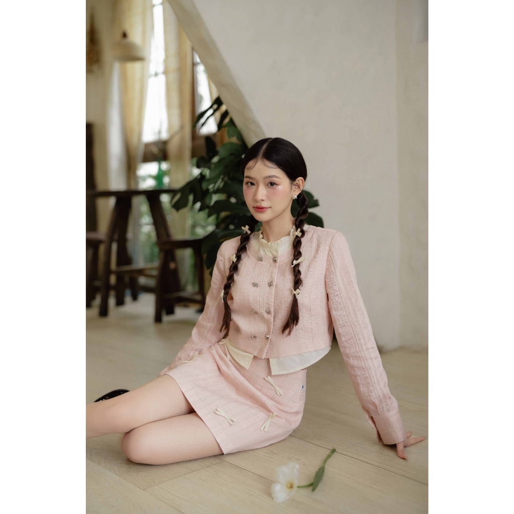 Ảnh Set đồ áo sơ mi kẻ phối vạt trắng 2 hàng cúc kẻ 2S11.2403RC và chân váy A đính nơ nhỏ kẻ đính nơ 4S10.2403RC JM Dress 1