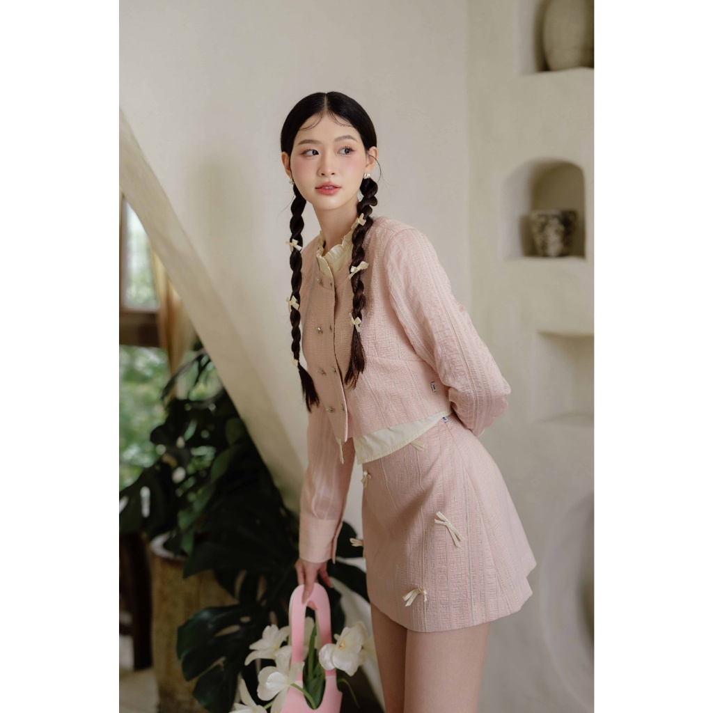 Ảnh Set đồ áo sơ mi kẻ phối vạt trắng 2 hàng cúc kẻ 2S11.2403RC và chân váy A đính nơ nhỏ kẻ đính nơ 4S10.2403RC JM Dress 2