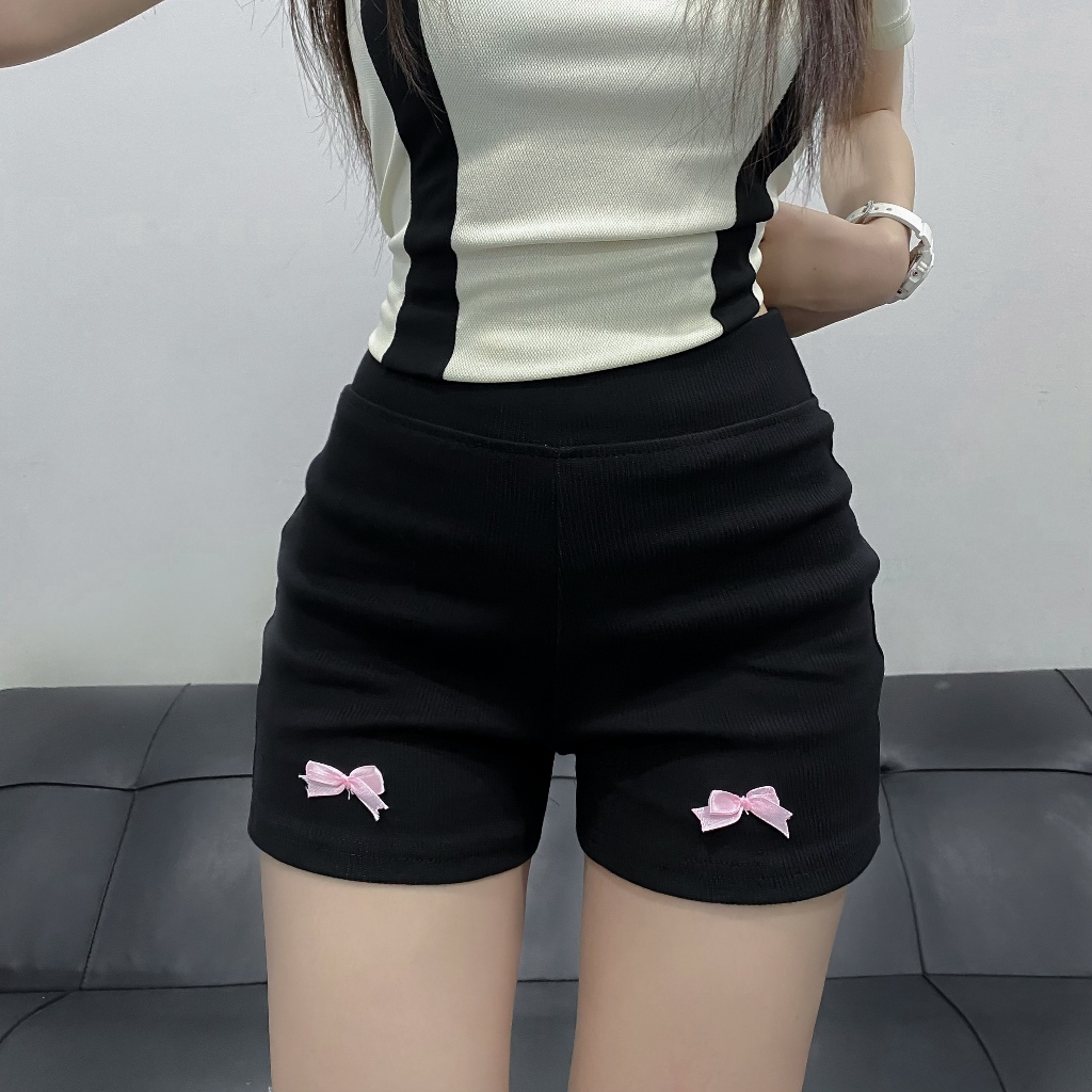 Quần Đùi BIKER SHORT Nữ Tập Gym, Yoga Siêu Ôm Nâng Mông Vải Gân Co Giãn FFCLUB