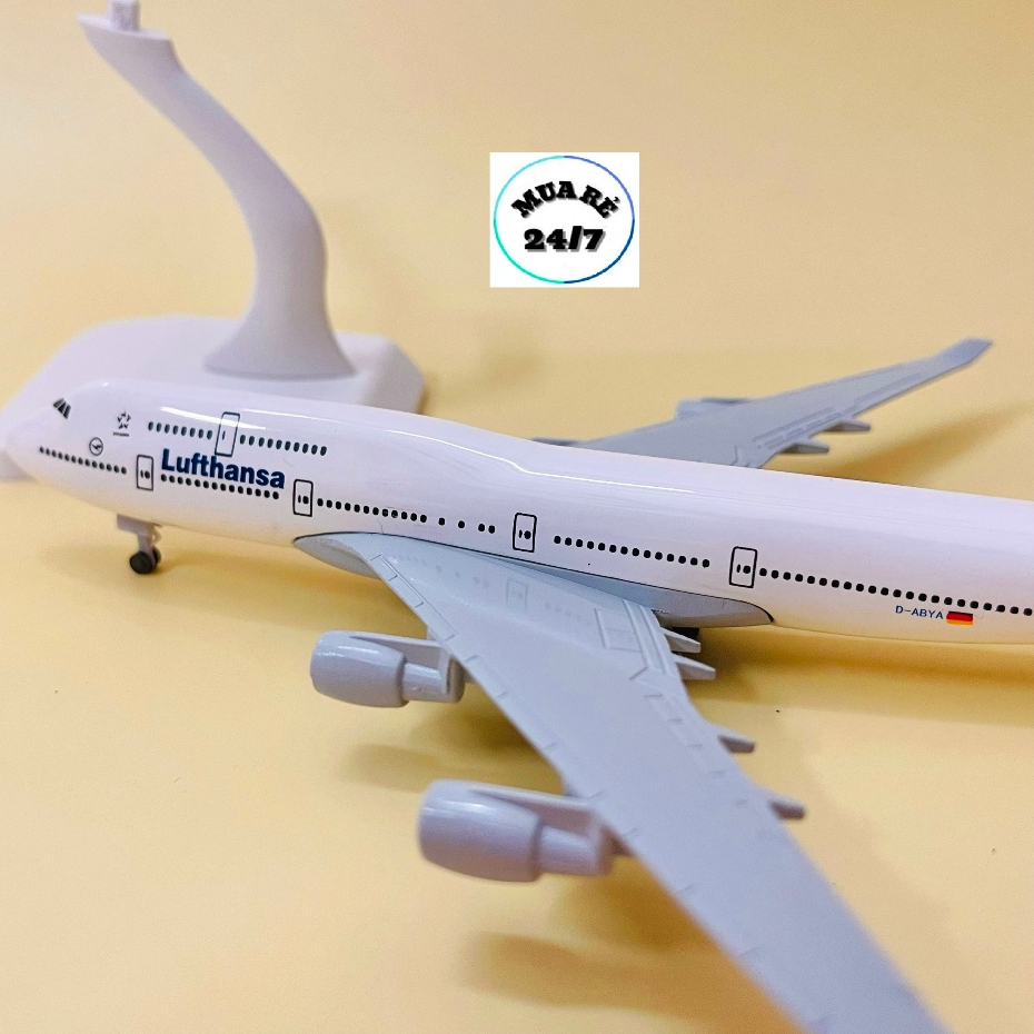 Máy Bay Mô Hình "Boeing B747-400 Lufthansa" Kim Loại Cao Cấp Tỉ Lệ 1:400 Có Bánh Xe + Đế Trưng Bày
