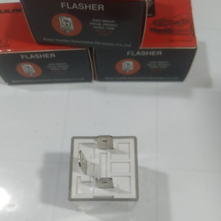 Rơ le xi nhan 3 chân UUS đỏ, rơ le nháy 3 chân UUS điện 12v và 24v.