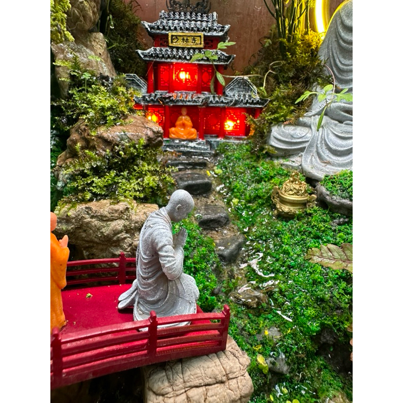 Tượng tăng nhân mini 5cm cúi bái tiểu cảnh, terrarium,bán can , non bộ