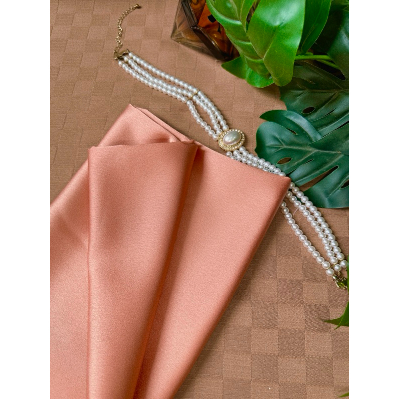 Hồng cam satin
