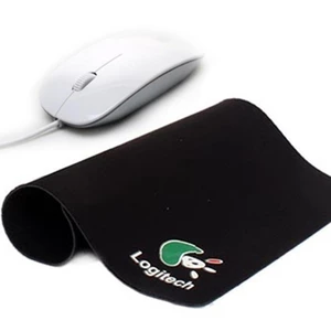 Miếng lót chuột Logitech Lướt Chuột Êm Ái
