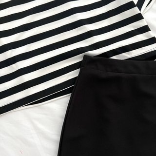 Set bộ áo thun croptop kẻ phối chân váy bút chì style Hàn A1421
