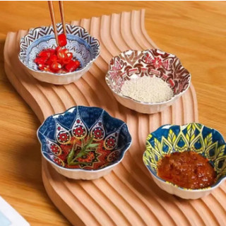 Bát hoa văn  đường kính 8,5 cm  chất liệu gốm sứ chuyên đựng gia vị cho bữa ăn gia đình loại tốt