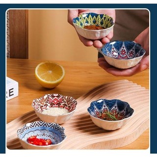 Bát hoa văn  đường kính 8,5 cm  chất liệu gốm sứ chuyên đựng gia vị cho bữa ăn gia đình loại tốt