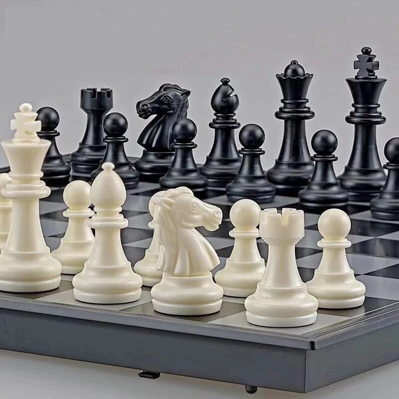 Bộ Cờ Vua Nam Châm Cờ Vua Có Hộp Đựng Quân Cờ, Size 32x32Cm Bản Đế Lót Nhung