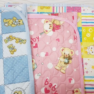 Lót Thay Bỉm Chống Thấm Bản Bé 42x42cm - Bản To 50x65cm