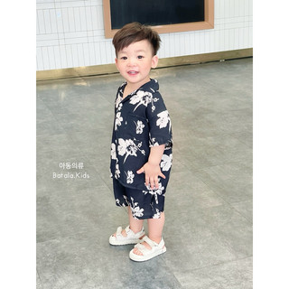 Bộ đũi bé trai Batala Kids, Set đi biển cho bé đồ bộ bé trai đi chơi du lịch đũi tơ hoạ tiết HOA ĐEN TRẮNG thoáng mát