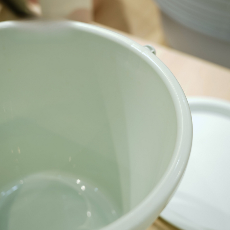 CHÍNH HÃNG INOCHI - Xô nhựa cao cấp có nắp đậy Notoro size 11L - 14L - nhiều màu pastel xinh xắn