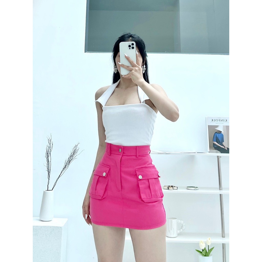 Chân váy chữ A Nữ chất vải kaki có lót trong.