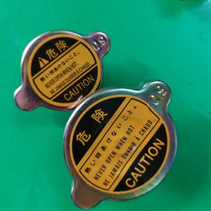 Nắp két nước xe tải, xe hơi, xe máy loại to, loại nhỏ, hàng đẹp.