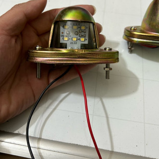 Đèn soi biển số sắt dùng cho xe tải, xe khách điện 12v 24v.