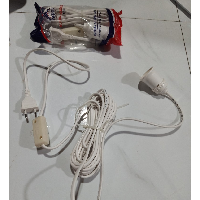 Đui đèn E27 liền dây có công tắc tiện lợi dài 3 - 7m, hàng chất lượng hãng Hinoki