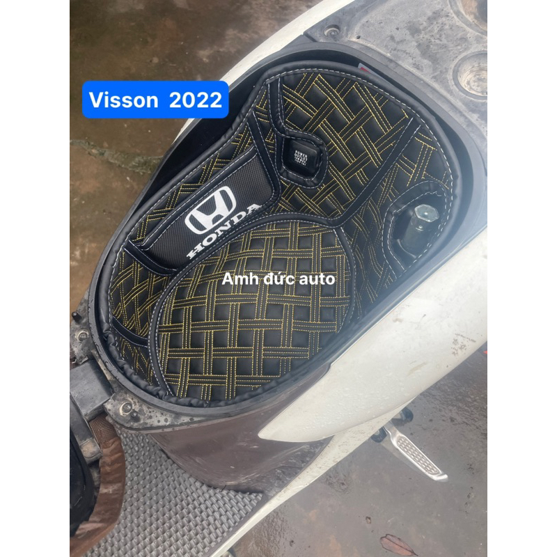 Lót cốp da Hond Visson 2022 và cuối năm 2021 có cục sạc trong cốp xe ...