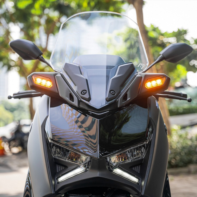 PPF dán chóa đèn XMax 300 2023 , Yamaha XMax 300 2023 , Miếng Dán Bảo Vệ Màn Hình Yamaha xmax 300