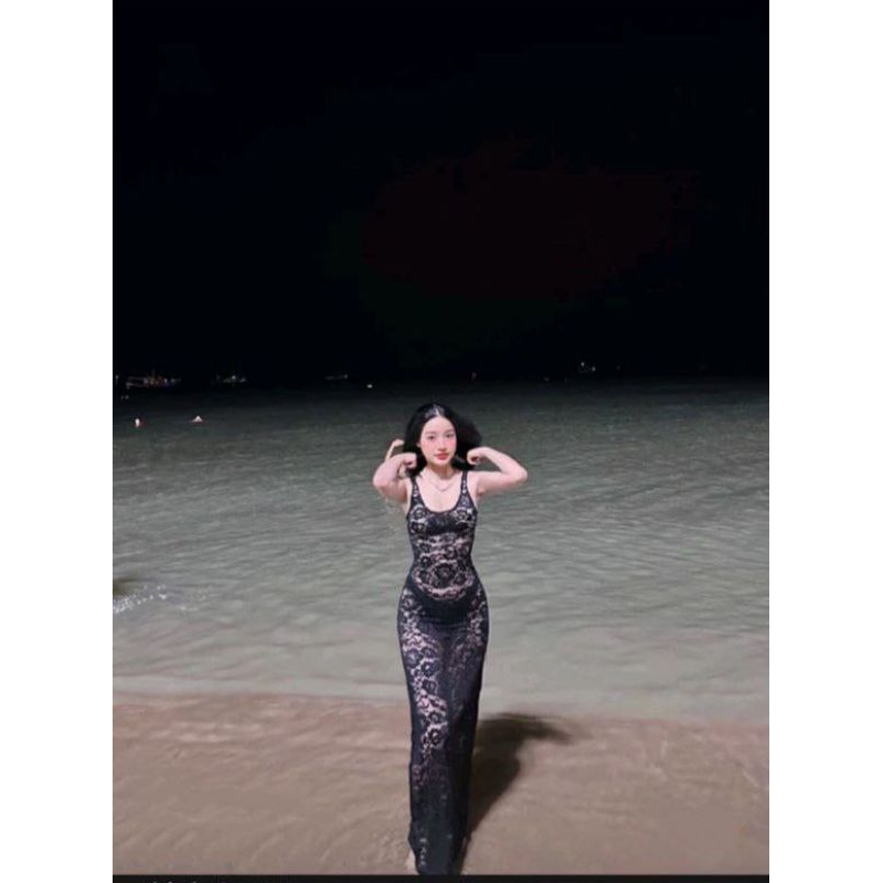 Đầm Ren Đen Trắng Dài xuyên thấu Gợi Cảm, Váy Ren Đuôi Cá Khoét Lưng, Dầm Maxi Ren Dài Đi Biển