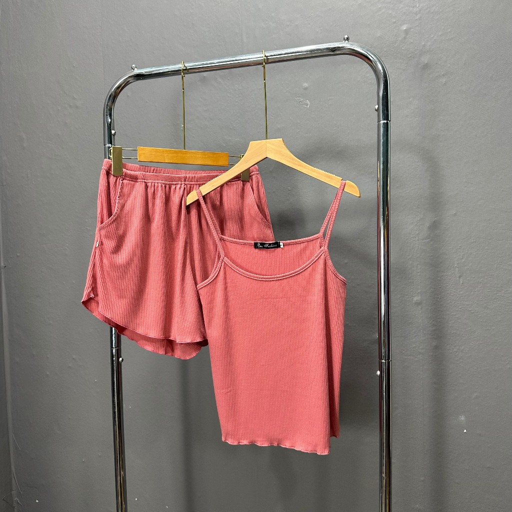 Bộ Đồ Ngủ Bigsize Nữ,Set Áo 2 Dây Và Quần Đùi Vải Gân Tăm Phom Rộng Mặc Thoải Mái SET31
