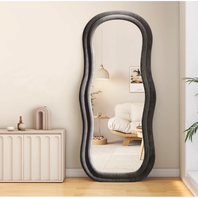 Gương Soi Toàn Thân Bọc Nỉ Hình Củ Lạc, Lượn Sóng Nhẹ Decor Phòng