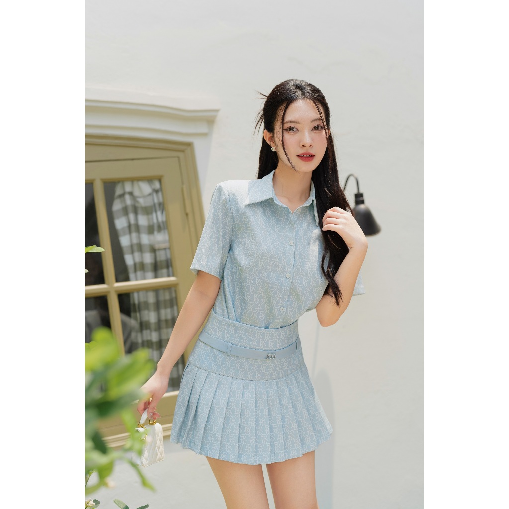 Ảnh Sét áo sơ mi cổ đức hoạ tiết monogram 2S08.2402K ngắn tay kèm cavat thêu chữ mix cùng chân váy xếp ly 4S09.2401K 2
