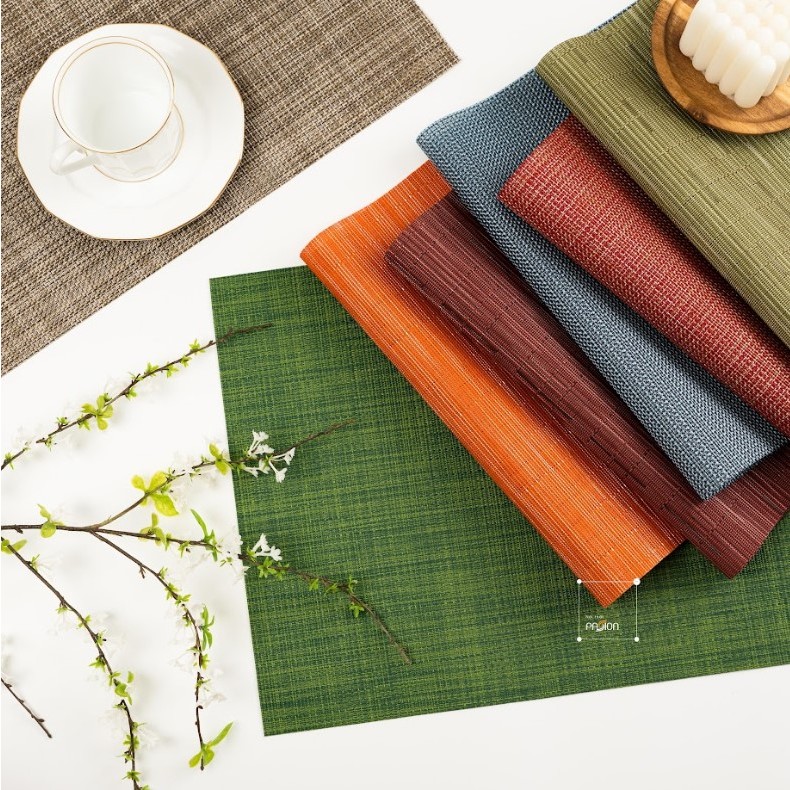 Tấm Lót Bàn Ăn Placemat PVC Trang Trí Bàn Ăn Nhà Hàng, Khách Sạn Họa Tiết Gân Trơn, Sọc Trắng Đen Phong Cách Phương Tây