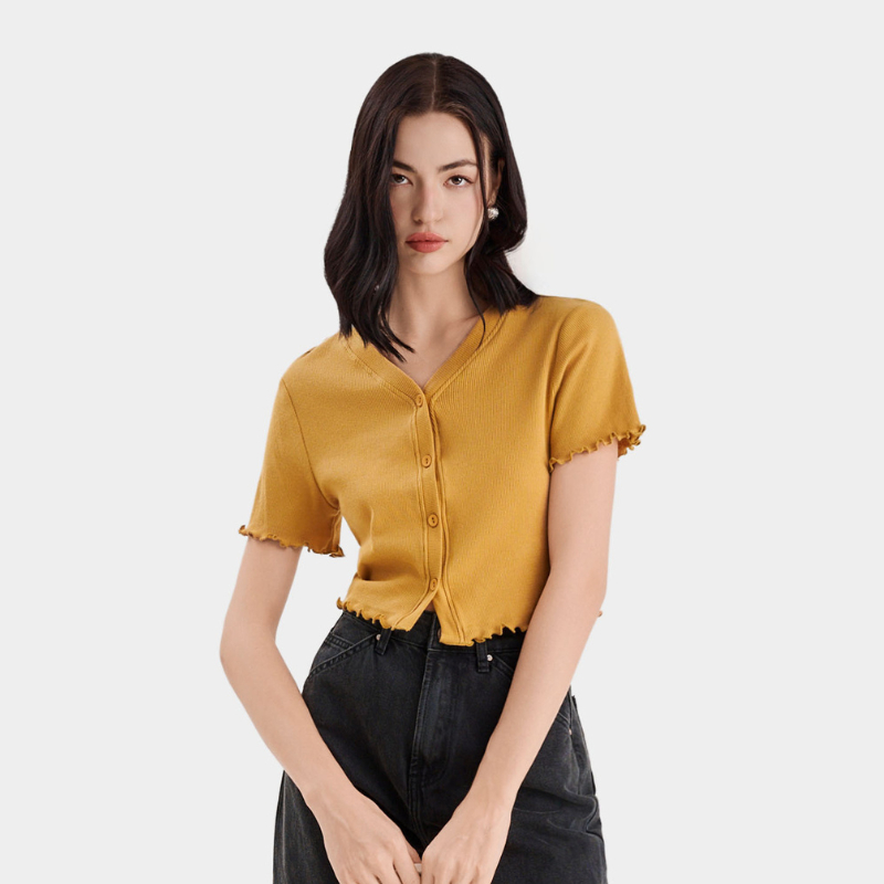 Ảnh Áo thun crop MARC FASHION tay ngắn cổ V cài nút - CBNT033523 1