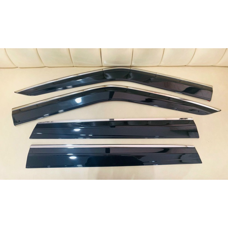Vè che mưa Mitsubishi Xforce 2024+, Chỉ INOX  cao cấp, dày dặn, sáng bóng