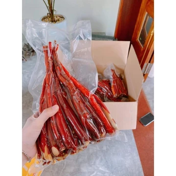 1kg sâm cau đỏ đẹp như hình rửa sạch sẽ chỉ viêc ngâm