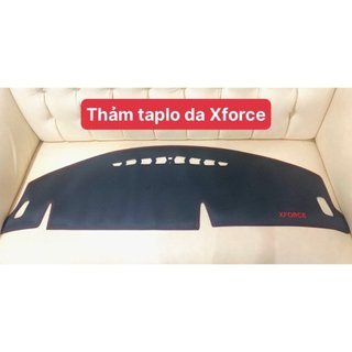 Thảm taplo xe Mitsubishi Xforce 2024, 2025 chất liệu da carbon màu đen cao cấp chống nắng nóng hiệu quả