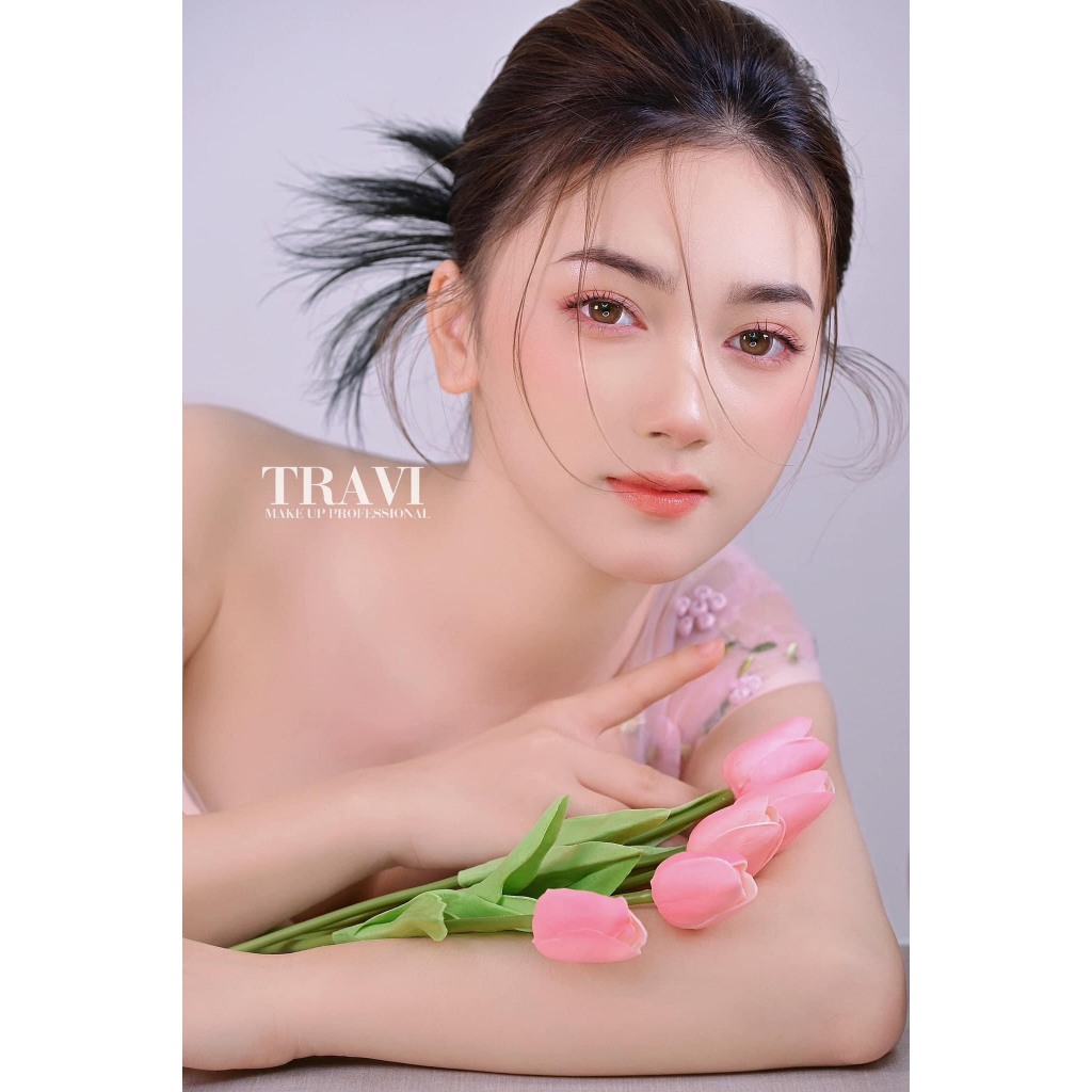 Lens y tế cấp ẩm Delwyn Brown dành cho mắt nhạy cảm Hàn Quốc Eyeblink