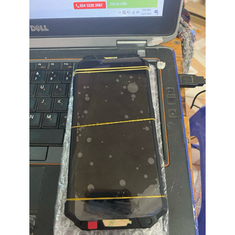 Màn hình Oukitel WP2 liền khung | Shopee Việt Nam