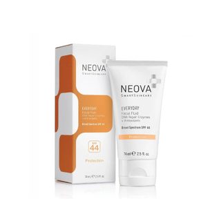 Kem Chống Nắng Phổ Rộng Bảo Vệ Và Cấp Cấp Ẩm Da Neova Everyday SPF 44 74ml