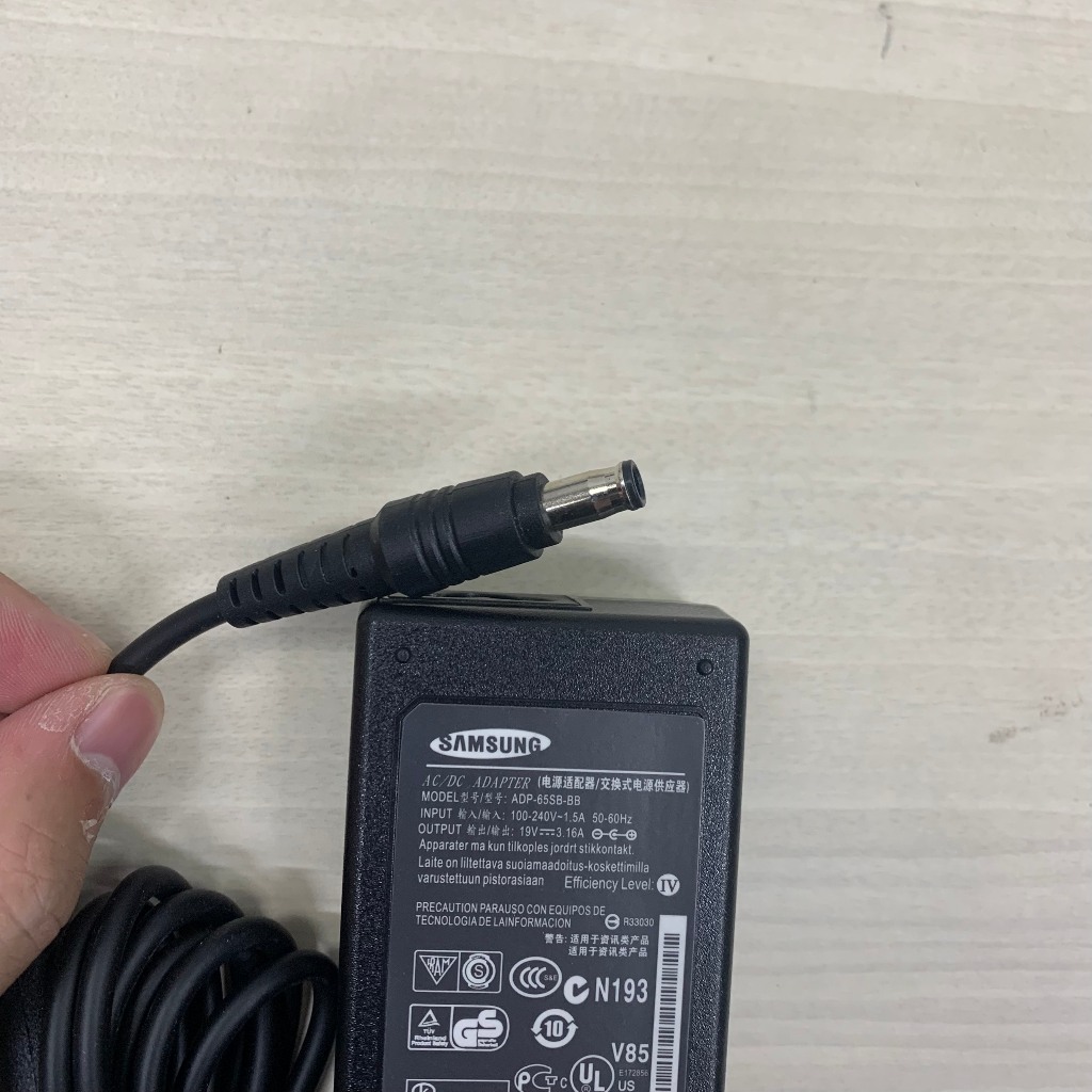 SẠC dùng cho SAMSUNG 19V - 3.16A 60W New 100%