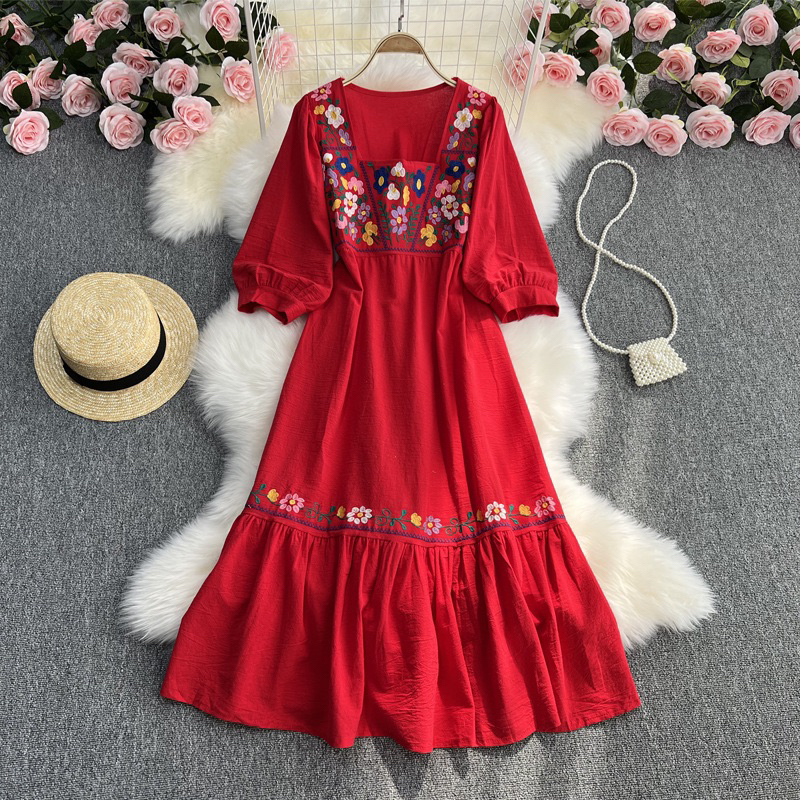 ĐẦM THÊU HOA VINTAGE Thời Trang Du Lịch Nữ 2024