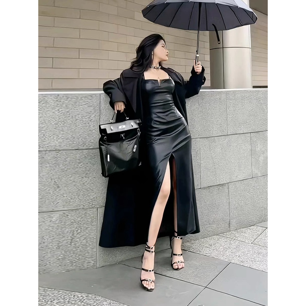 Đầm da 2 dây cổ vuông khoét ngực sẻ tà 𝑴𝒂𝒅𝒆𝒍𝒍𝒚 𝑫𝒓𝒆𝒔𝒔