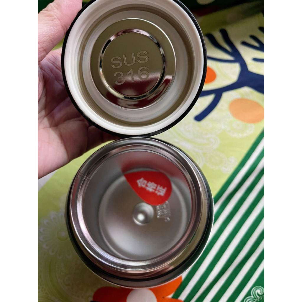 Bình nước giữ nhiệt bằng thép không gỉ 316,thiết kế nhỏ gọn dung tích 550ml có tay cầm tiện lợi